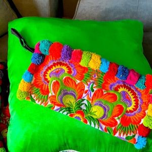 Beautiful wristlet/Mexican Boho